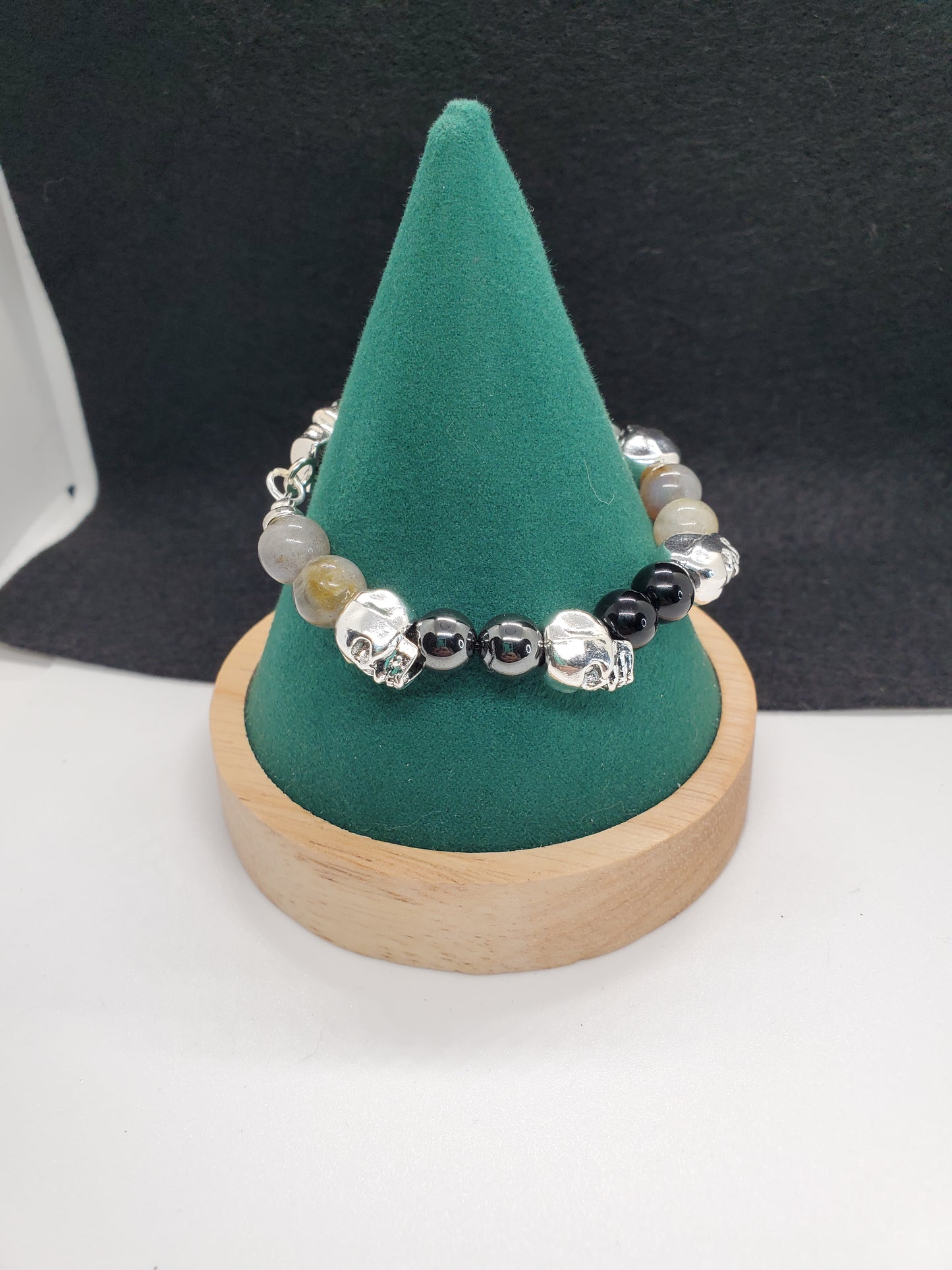 "Mystical Skull Bracelet" Womans