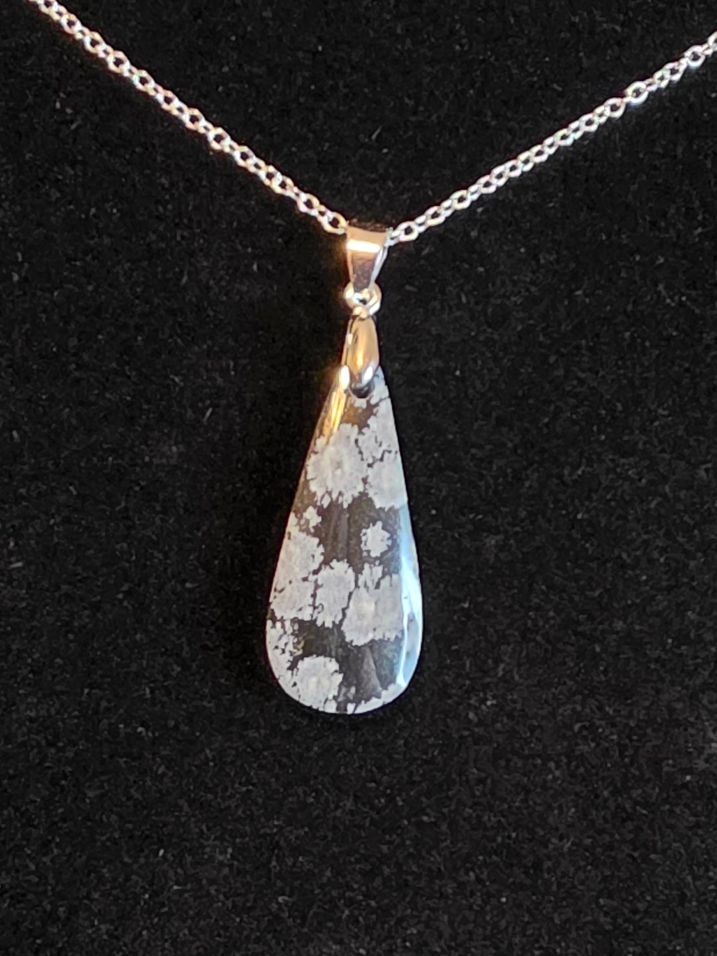 Elegant Obsidian: A Necklace that Captures Winter's Beauty - Cinnful Charms Jewelry