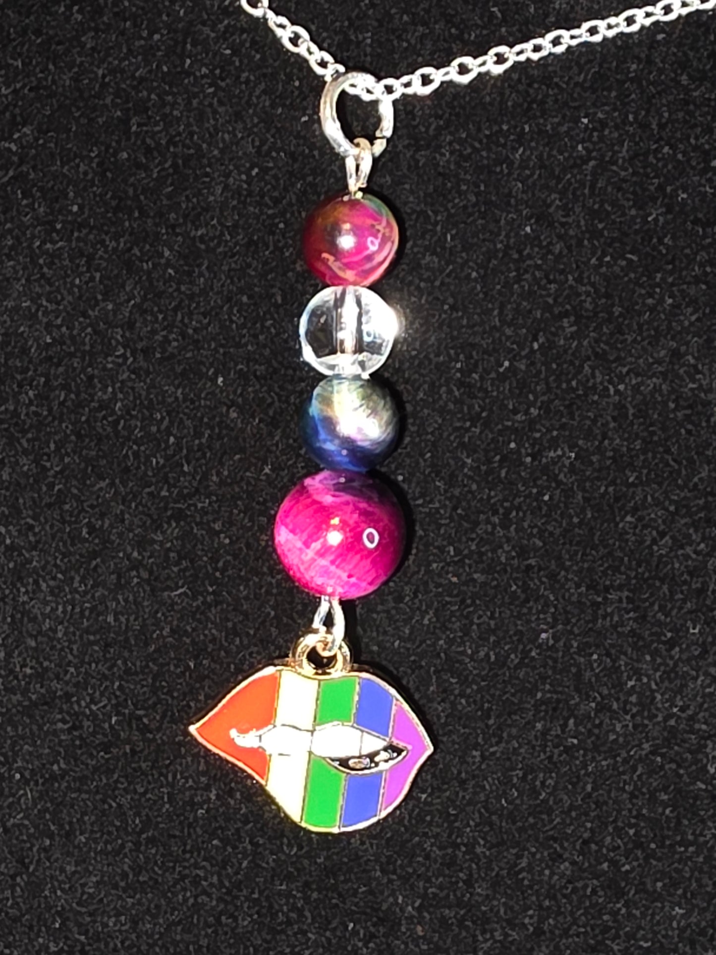 Rainbow Lips Pride Necklace – Colorful Tiger’s Eye Edition
Celebrate your pride with bold style and vibrant energy! 🏳️🌈 - Cinnful Charms Jewelry
