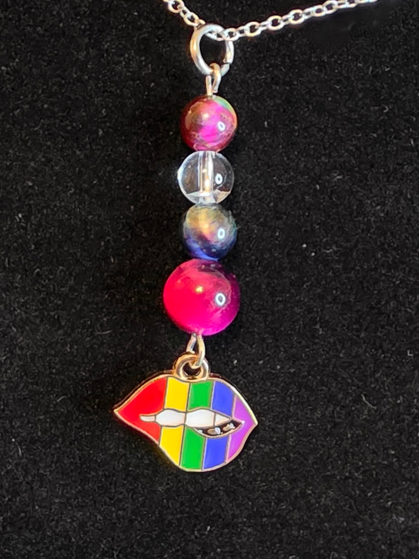 Rainbow Lips Pride Necklace – Colorful Tiger’s Eye Edition
Celebrate your pride with bold style and vibrant energy! 🏳️🌈 - Cinnful Charms Jewelry