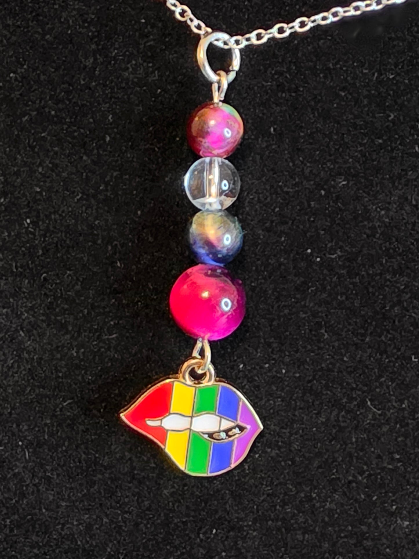Rainbow Lips Pride Necklace – Colorful Tiger’s Eye Edition
Celebrate your pride with bold style and vibrant energy! 🏳️🌈 - Cinnful Charms Jewelry